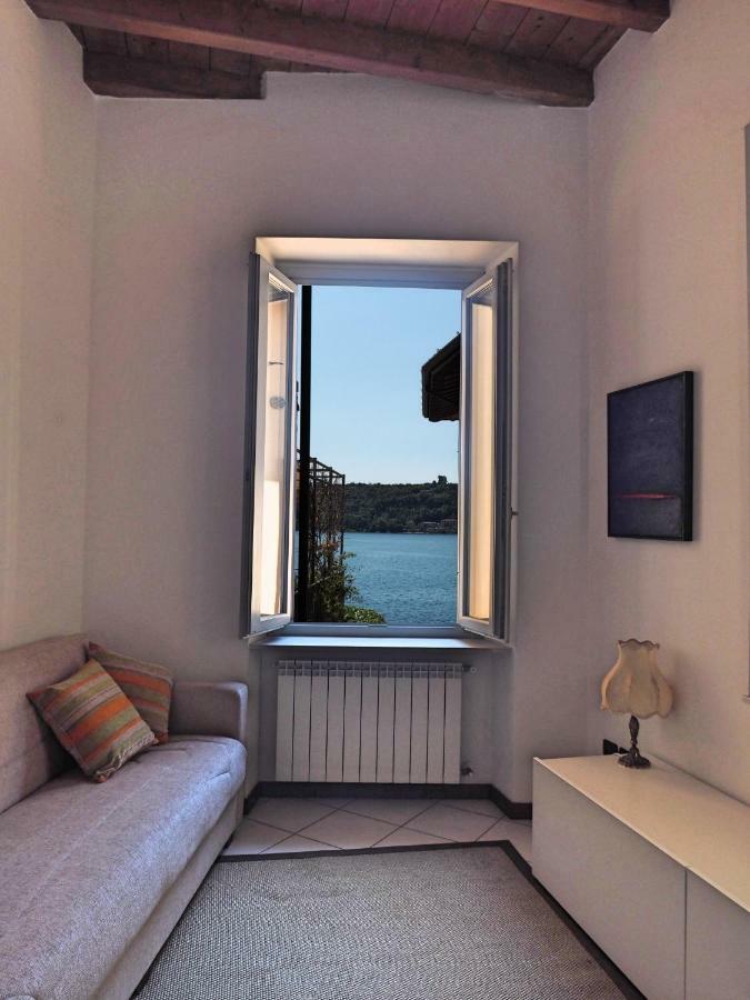 Appartamenti Al Golfo Salo Luaran gambar