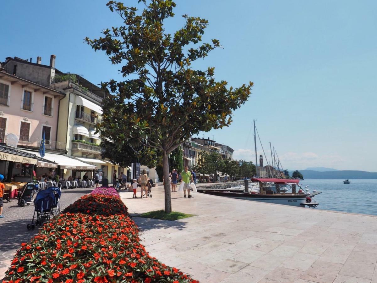 Appartamenti Al Golfo Salo Luaran gambar