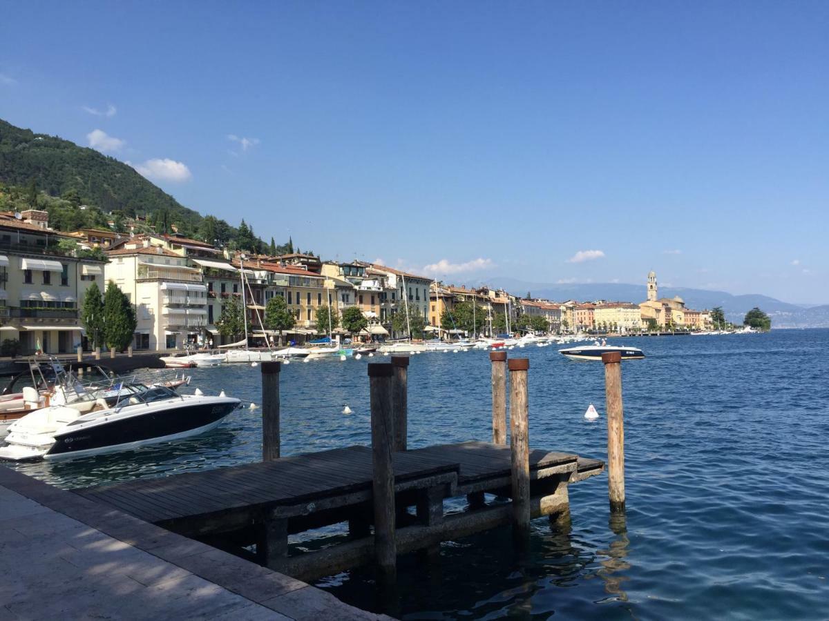 Appartamenti Al Golfo Salo Luaran gambar