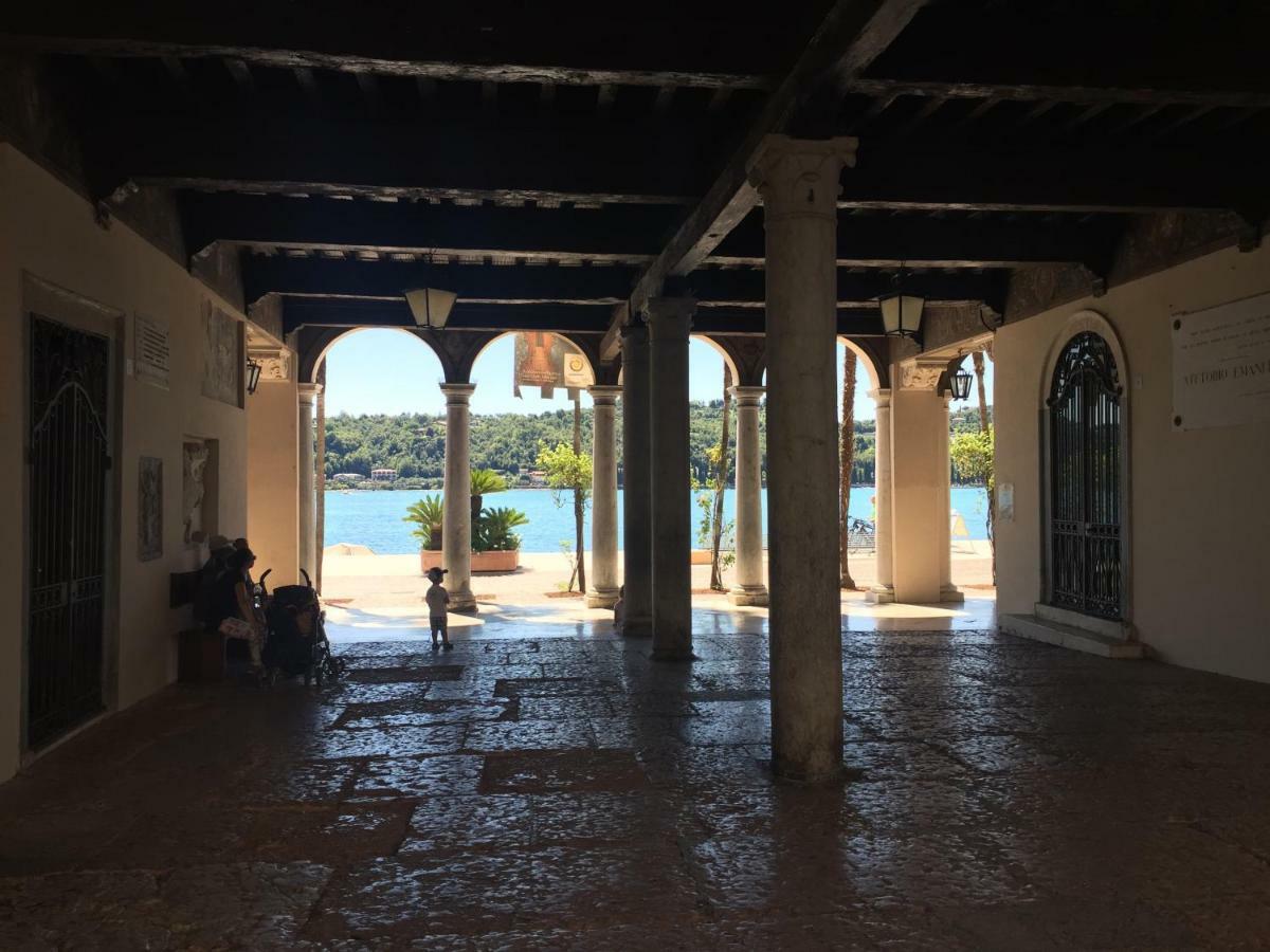 Appartamenti Al Golfo Salo Luaran gambar