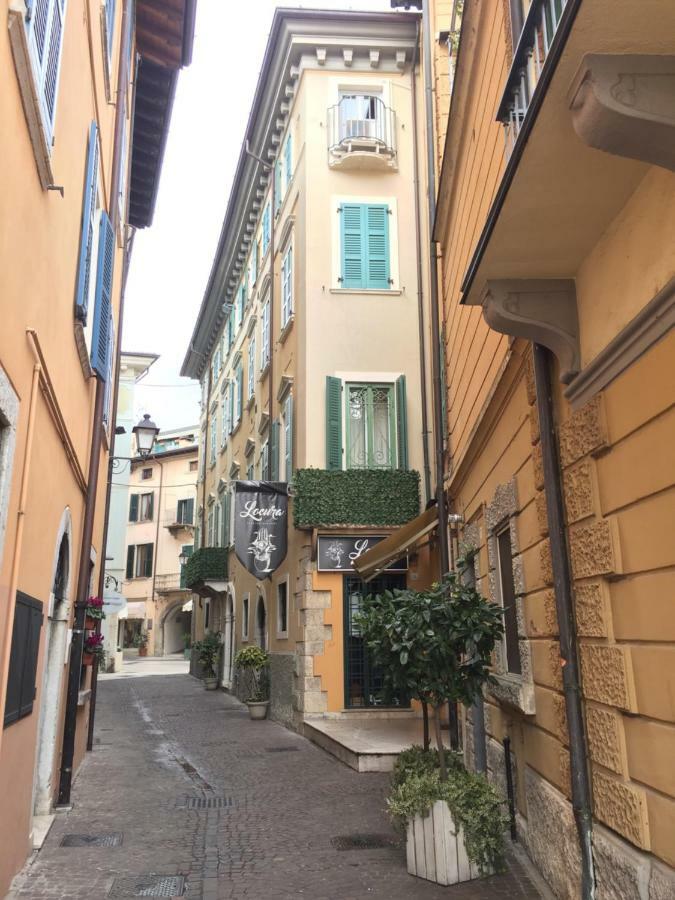 Appartamenti Al Golfo Salo Luaran gambar